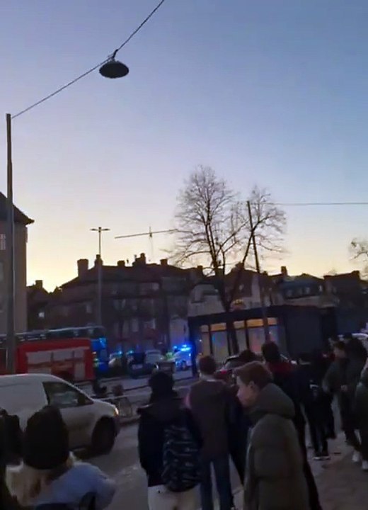 Un bus percute et tue plusieurs personnes dans...