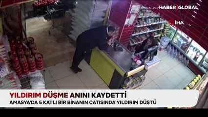 5 katlı binanın çatısına yıldırım düştü