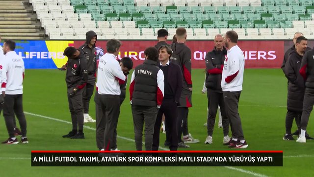 A Milli Futbol Takımı, Atatürk Spor Kompleksi Matlı Stadı'nda yürüyüş yaptı