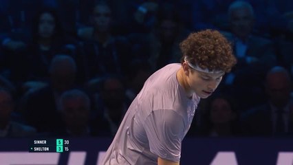 Finales ATP - Sinner domine Shelton et affrontera De Minaur