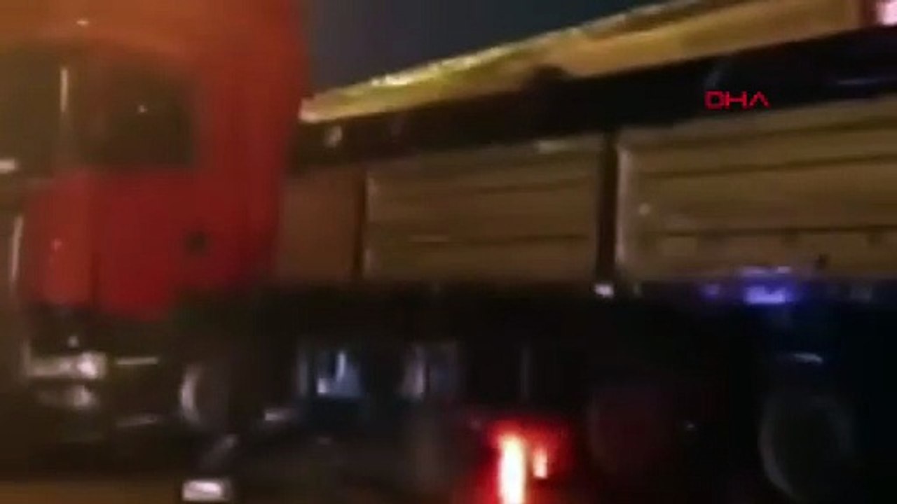 Sağanak yağış zincirleme kaza getirdi: Çok sayıda yaralı var