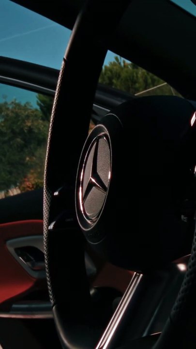 2027 Mercedes GLB EQ enthüllt: Neues Interieur mit 3 Displays #mercedes #glbeq #interior