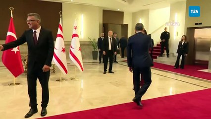 CHP lideri Özgür Özel, KKTC'nin 42. kuruluş yıl dönümü etkinlikleri için Lefkoşa'da; Erhürman'ın tebrik törenine katıldı