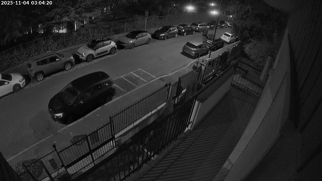 Milano, il ladro che ripuliva gli abitacoli delle auto arrestato per la seconda volta in due giorni