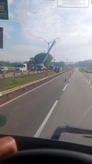 BR-381 fica fechada nesta manhã para destombamento de carreta