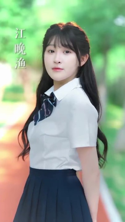 The truth is revealed after death! Reborn, he relentlessly pursues his childhood sweetheart, who is like a lollipop, leaving his seemingly innocent wife dumbfounded: Husband, who is she?