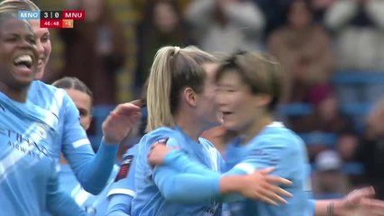 Lauren Hemp wonder-goal settles game for City in Manchester derby