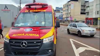 Acidente entre carro e moto deixa dois feridos no Bairro Maria Luiza