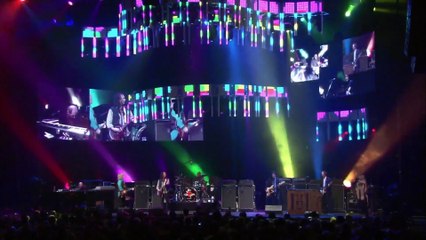 Don't Come Around Here No More ft. Stevie Nicks - Tom Petty and the Heartbreakers (live)