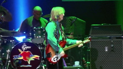 Mystic Eyes (Them cover) - Tom Petty and the Heartbreakers (live)