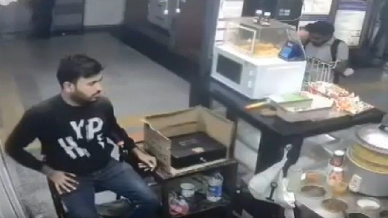 Video: Red Fort metro station shakes after blast, sparks panic among commuters