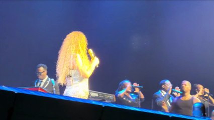 Mariah Carey - Shake It Off (The Celebration of Mimi, Yokohama, Japan - 2025).