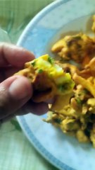 Potato and spinach pakoda recipe Palak pakoda