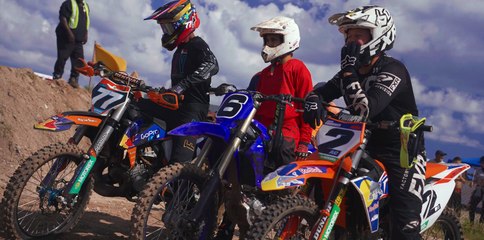 450/250 Motocross Racing (Raw #33)