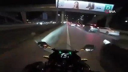 İstanbul'da bir motosikletli yol magandası, kendisini durdurmak isteyen polise çarpıp yaraladı!