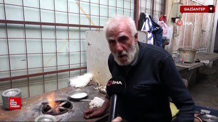 Gaziantep’te 80 yaşındaki kalay ustası mesleğini 70 yıldır sürdürüyor