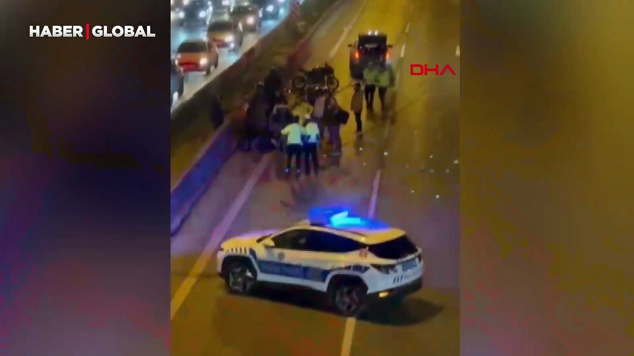 Kazaya müdahale edilen yerde zincirleme kaza! Polis yaralandı