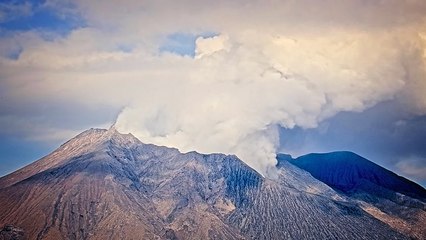 Japonya'da Sakurajima Yanardağı'nda patlama; kül yağışı uyarısı yapıldı