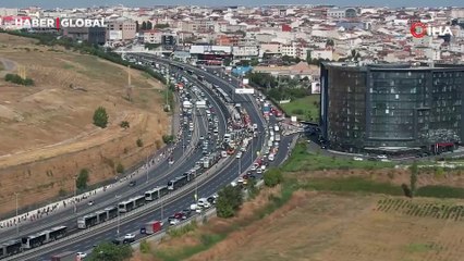 Küçükçekmece Sefaköy'de metrobüsün kaza yaptığı alan böyle görüntülendi