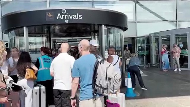 UK airline goes bust after 22 years cancelling all flights as passengers left standed