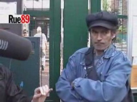 Des enseignants en grève contre Xavier Darcos