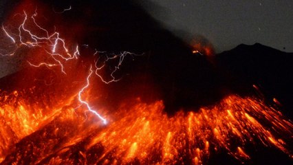 El volcán Sakurajima, en Japón, entra en erupción y provoca la cancelación de decenas de vuelos