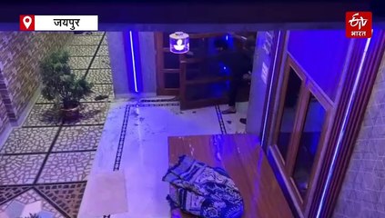 जयपुर के आबादी क्षेत्र में घुसा लेपर्ड, महिला को किया घायल, लोगों ने लाठी-ठंडो से किया हमला