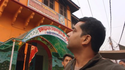 आज नन्द महल में वही स्पर्श महसूस हुआ…जहाँ कान्हा ने अपने नन्हे कदम रखे थे। 💙👣गोकुल की गलियाँ सच में दिल छू जाती हैं—हर मोड़ पर कृष्ण जी की महिमा बस महसूस होती है। ✨#Gokul #NandMahal #Kanha #KrishnaBhakt