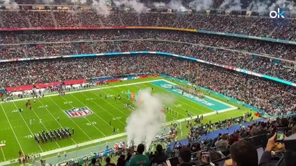 Así fue el espectacular recibimiento a los Miami Dolphins... ¡con fuegos artificiales!
