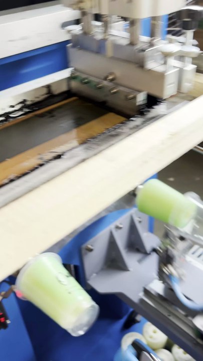 Ly Nhựa In Logo: Từng Bước Tạo Nên Sản Phẩm Tại Beta Print