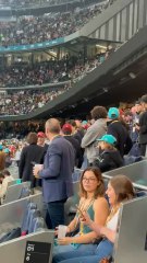 El 'Memo' Ochoa presenciando el NFL Madrid Game en el Santiago Bernabéu