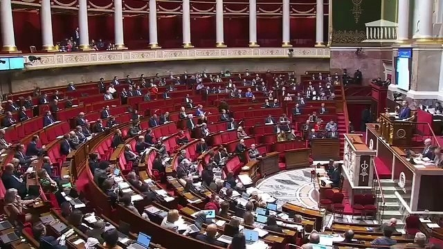 Tanguy le sniper : Rassurez-vous chers collègues insoumise, Marine Le Pen est de retour