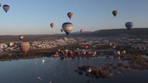 México: miles de turistas asisten al Festival Internacional del Globo en Guanajuato