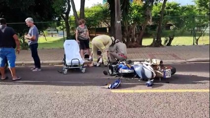 Motociclista fica ferido após colisão com carro no Parque dos Ipês