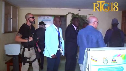 Anbasadè peyi Espagne an Ayiti vizite meri ak komisarya Kenscoff.