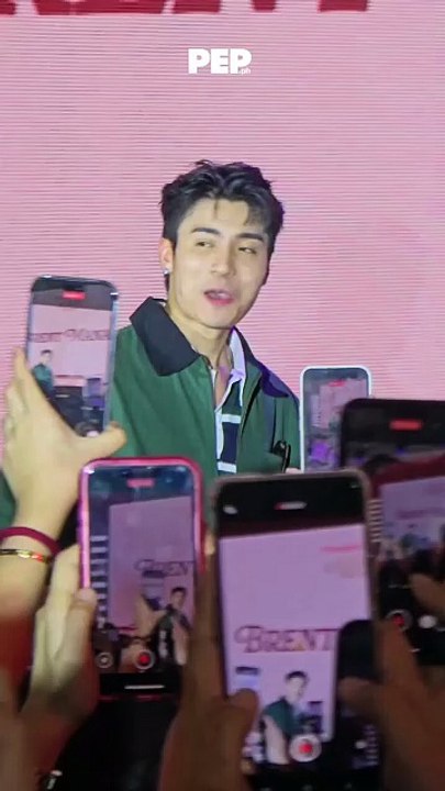 Brent Manalo at Penshoppe's Holiday Pop-Up at SM Mall of Asia