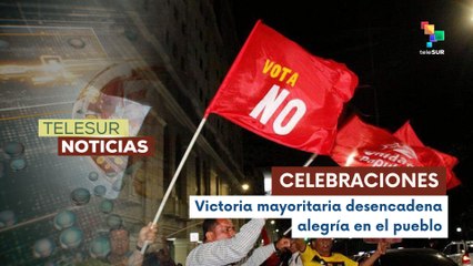Pueblo celebra victoria del "NO" en la consulta popular en Guayaquil, Ecuador