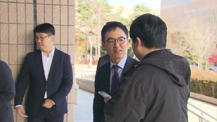 구자현 검찰총장 대행 법무부 방문…장관에 신고 / YTN
