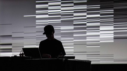 La musica elettronica illumina la chiusura del Romaeuropa Festival, ecco le immagini del doppio live di Ryoji Ikeda