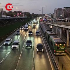 Okulların açılmasıyla İstanbul trafik yoğunluğu yaşandı