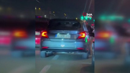 Bursa'da trafikte makas atan ve tehlikeli şerit değiştiren araçlar kamerada