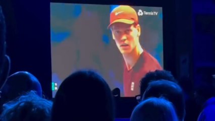 La vittoria di Jannik Sinner alle Atp Finals, esplode la festa al Closing Party delle Ogr di Torino