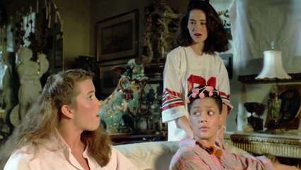 프랑스 영화 Girls School Screamers 1985