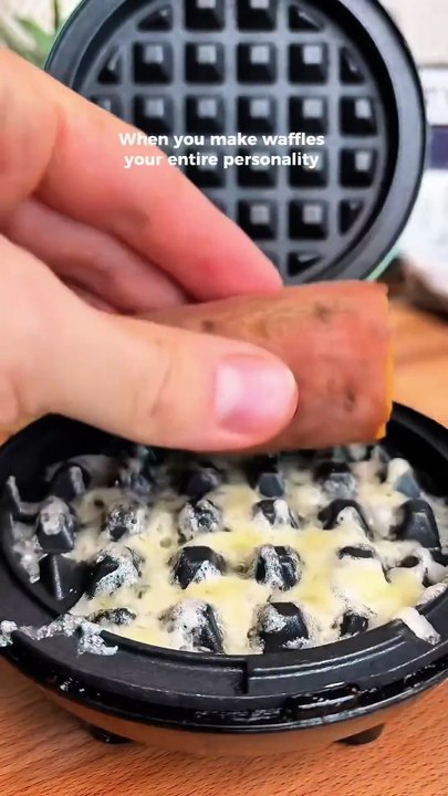 Are you a waffle team or a regular bread? 🤔