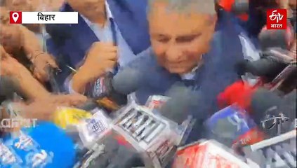 नीतीश कुमार के साथ एक ही गाड़ी में निकले सम्राट चौधरी