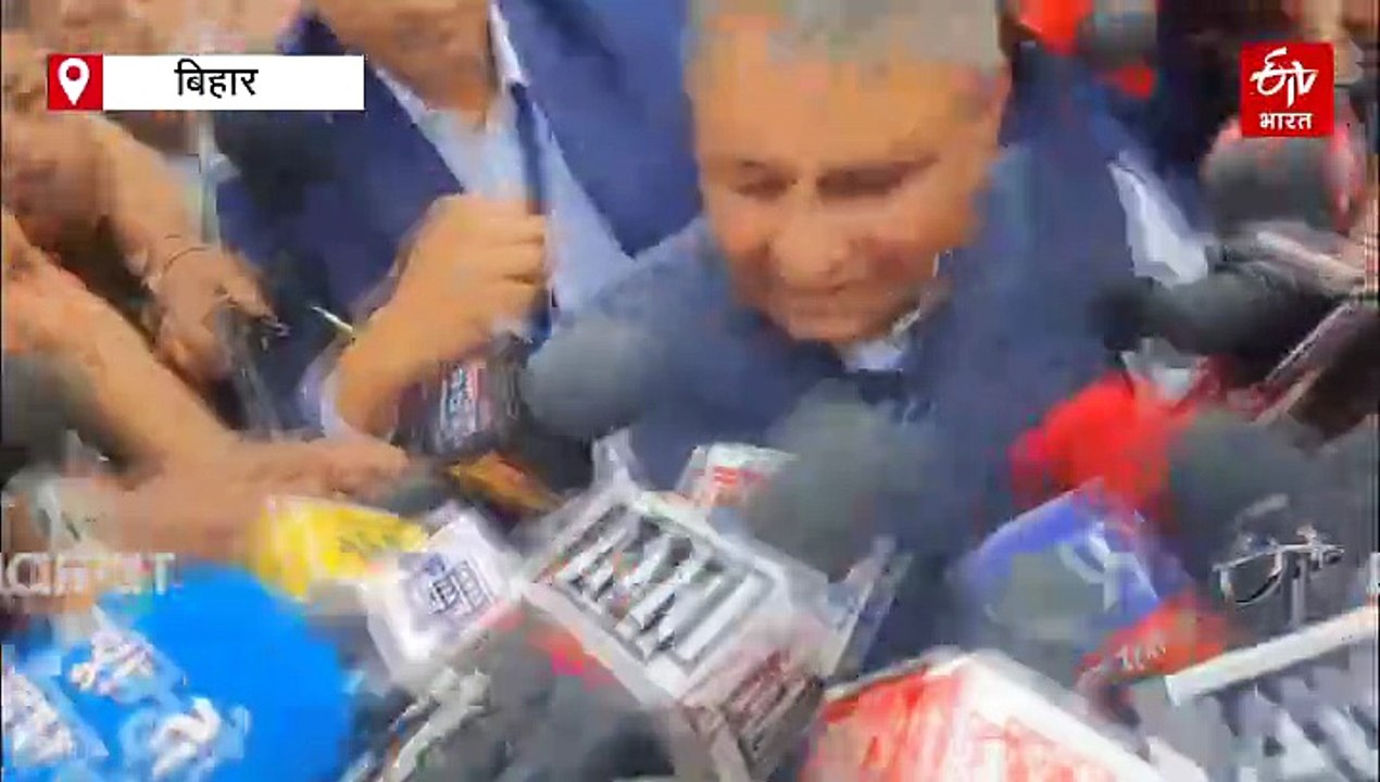 नीतीश कुमार के साथ एक ही गाड़ी में निकले सम्राट चौधरी