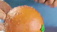 The_Easiest_Way_To_Eat_An_Orange_😮(360p)