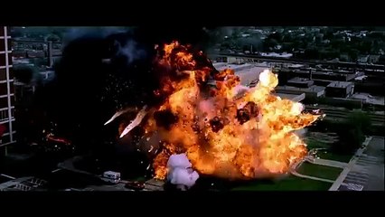 Bande-annonce de Batman The Dark Knight : Le Chevalier noir / Robert Downey Jr. a détesté le film et attaqué DC