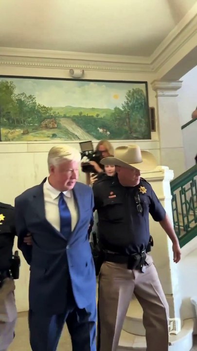 Kilisede ahlak dersi veren Sapık papaz Trump’ın “Manevi Danışmanı” Çıktı!