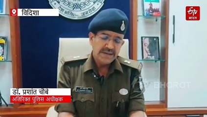 अंधे मोड़ में ड्राइवर से नहीं संभली पिकअप, पलटने से महिला की मौत, 14 लोग घायल